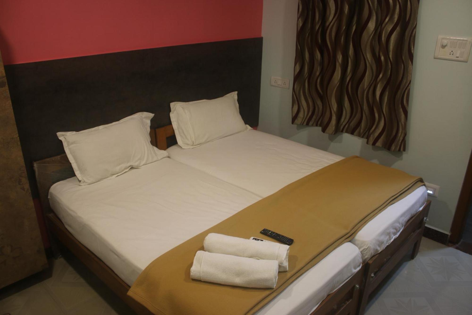 Hotel Sikara, 库姆巴科纳姆 外观 照片